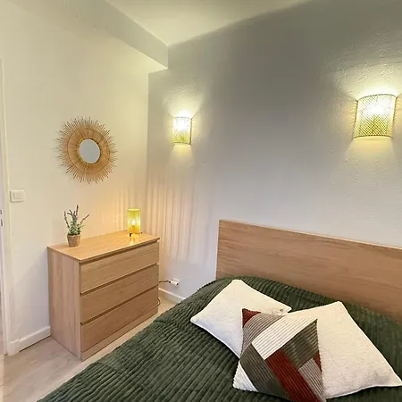 T2 Renove Charme & Calme Au Coeur Du Vieil * アンティーブ