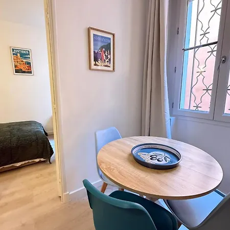 T2 Renove Charme & Calme Au Coeur Du Vieil アンティーブ